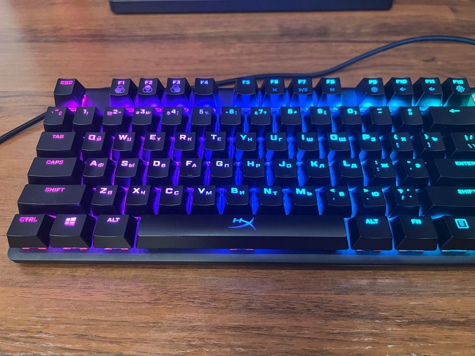 Продам клавиатуру hyperx