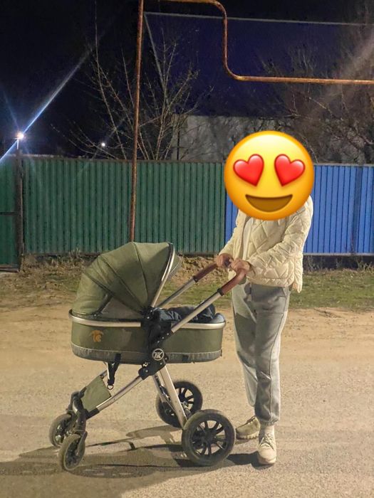 Продам коляску за 29000 тенге почти новый пользовался имвсего месяц