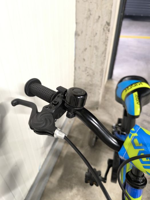 Детски велосипед с помощни колела 12" Sprint Casper