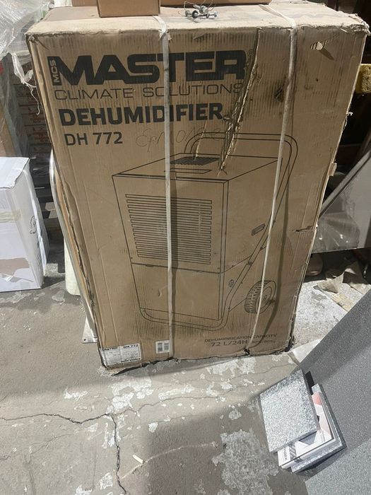 Продам новый осушитель воздуха MasterClimate Solutions DH 772