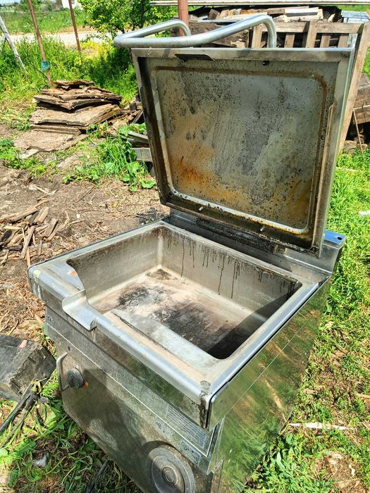 vand tigaie basculanta electrica , functionala