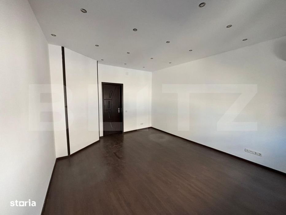 Apartament 3 camere, 140 mp, zona Ultracentral — fotografia 1