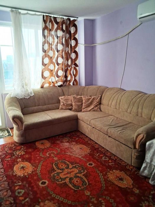 Дава се под наем Тристаен апартамент в Русе, Център - 89 кв.м за 331.5 € - Снимка #1