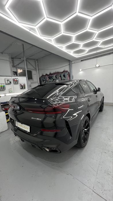 Detailing si polish auto