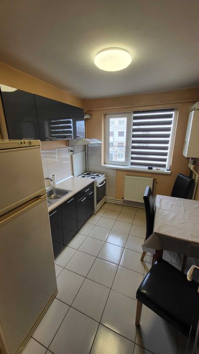 Proprietar, inchiriez apartament 2 camere, zona Centrala (Maternitate)