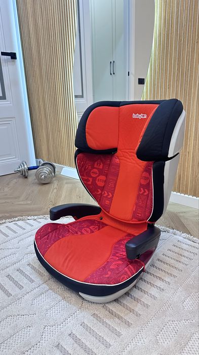 Продам автокресло