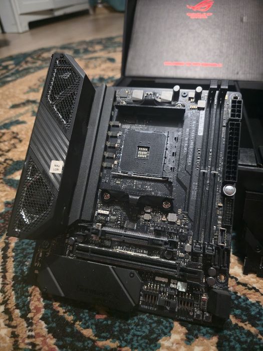 Placa de baza ASUS Crosshair Impact VIII X570 AM4 mini DTX