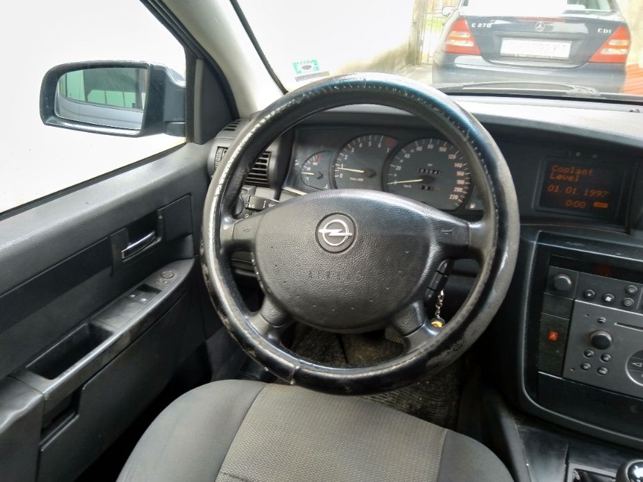 Опел Омега В 2002