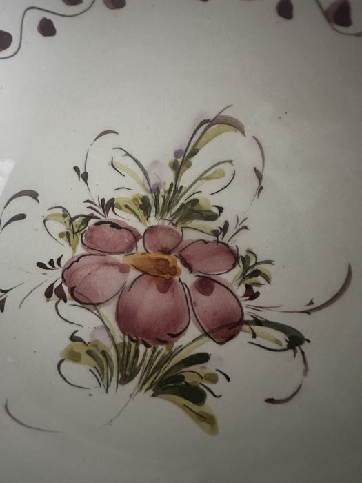 Coș ceramic pictat manual cu mâner