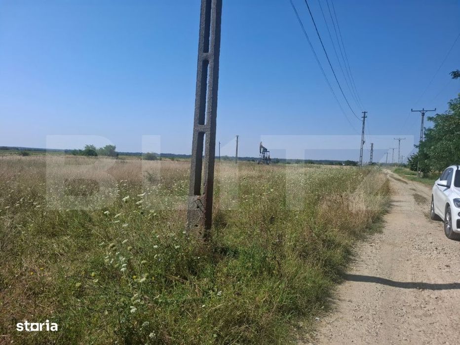 Teren intravilan, 4400 mp, zona Dragomiresti