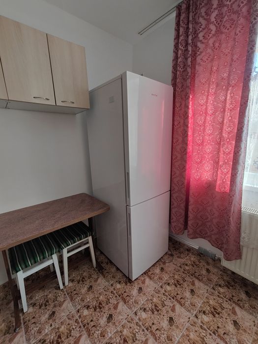Garsoniera de închiriat