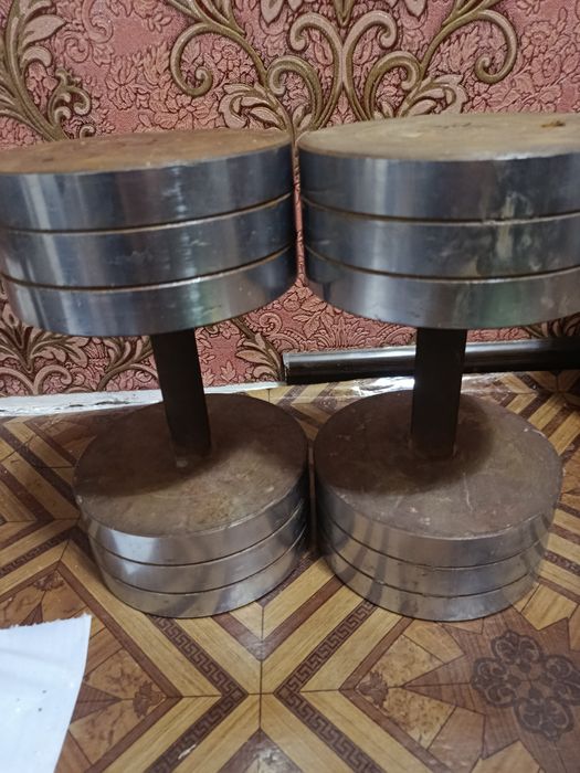 Гантел сотилади 2та дона хар биттаси 32 дан обший 64кг нержавейка.