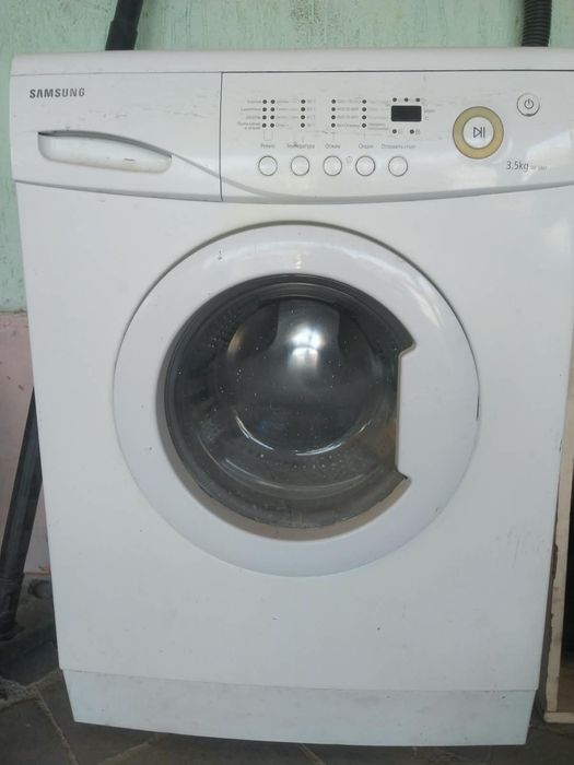 Продам стиралку 12000