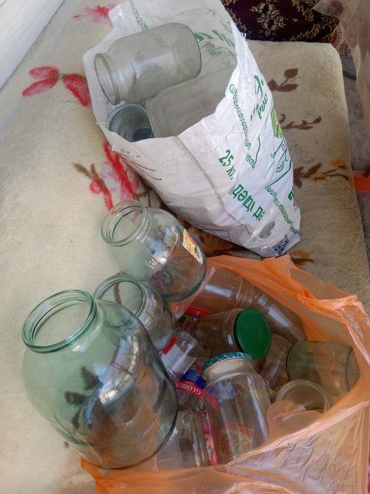 Банки продам разное