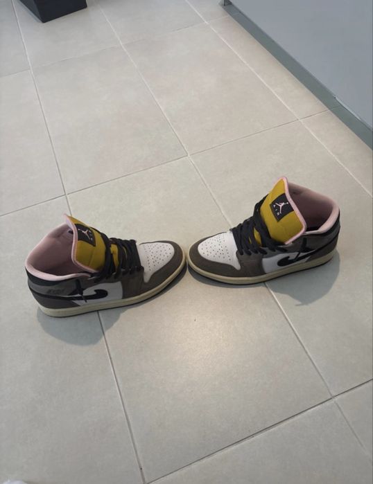Adidasi air jordan 1