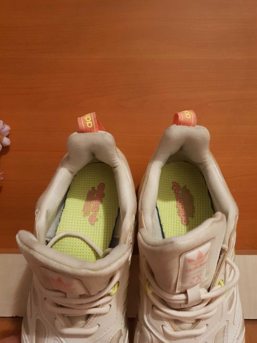 Adidasi adidas marimea 38 in stare perfectă