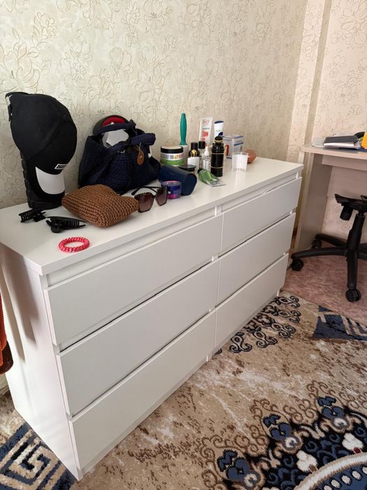 Комод белый, в отличном состоянии