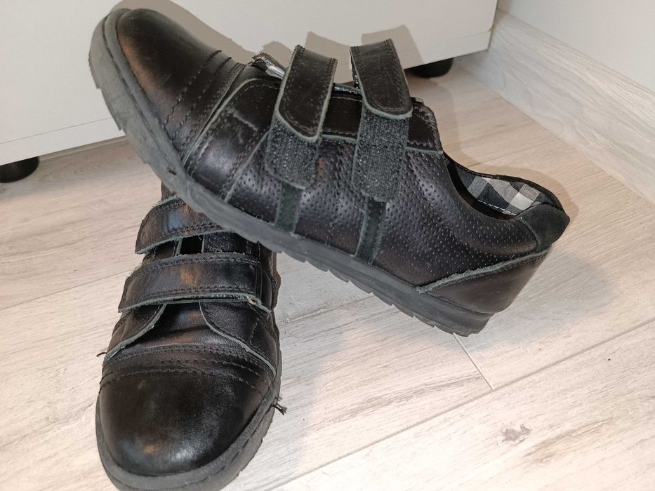 Официални обувки