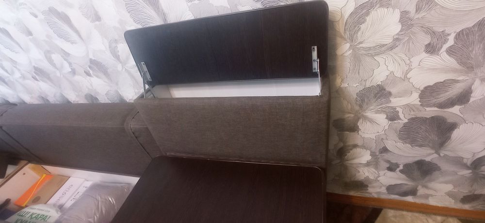 Продам угловой диван в хорошем состоянии