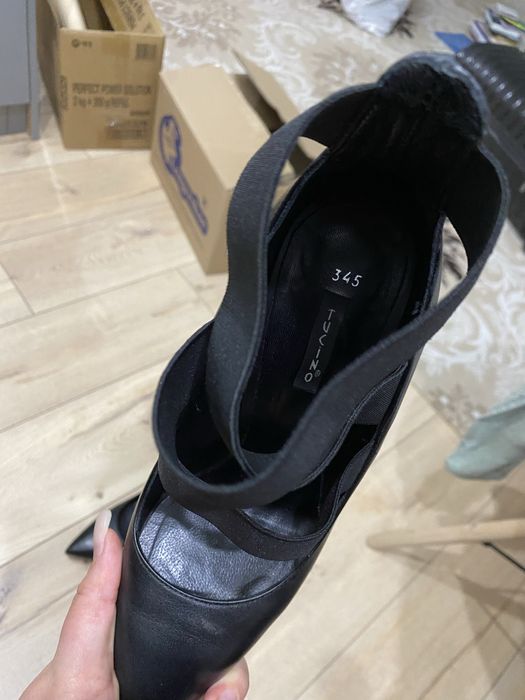 Продам туфли Tucino