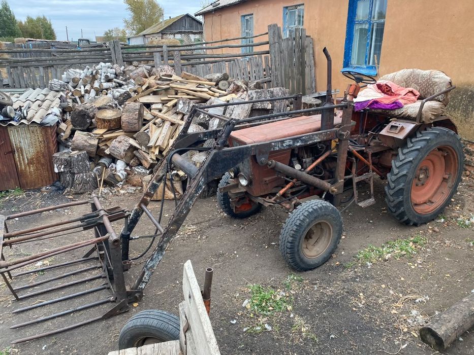 Продам трактор т25