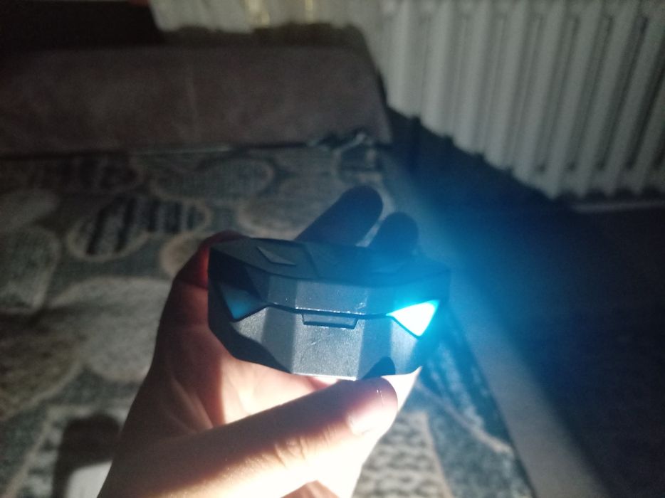 наушники срочно нужно продать!!!