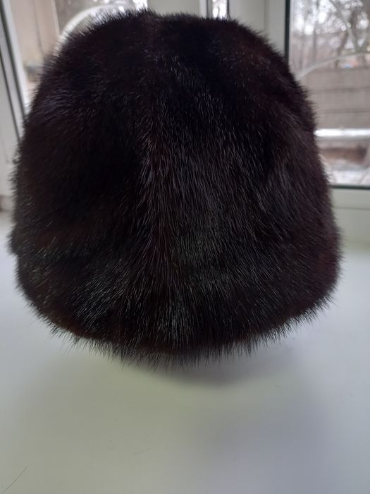 Срочно продаётся головные уборы