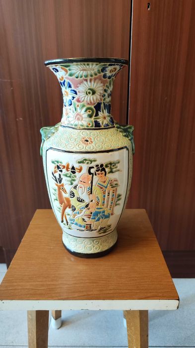 Японска ваза - чисто нова