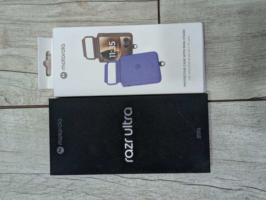 Motorola Razr 70 Ultra 512 gb Ram 16 официальный