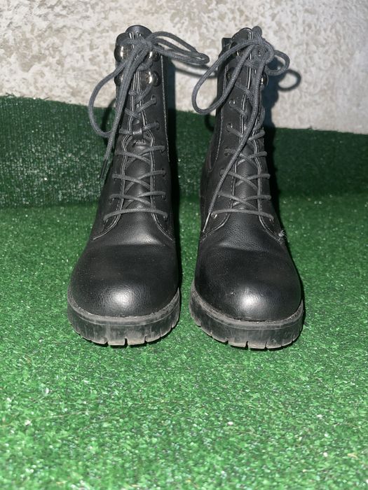 Кожени ластични боти