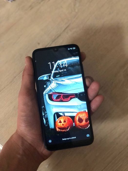 Toza holatda bolgan budjetni Telefon Redmi note 7