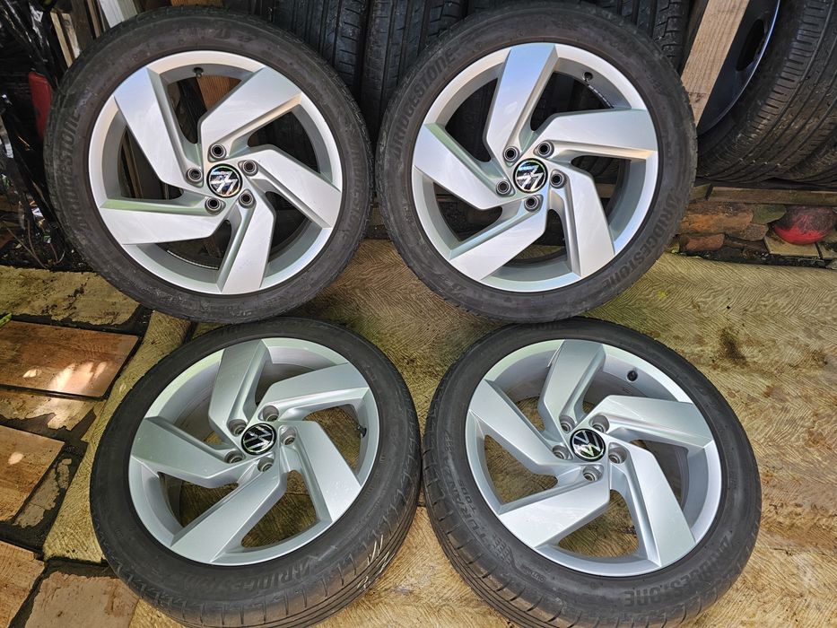 Jante aliaj 17" Volkswagen/ Skoda/ Seat cu anvelope 225/45/17