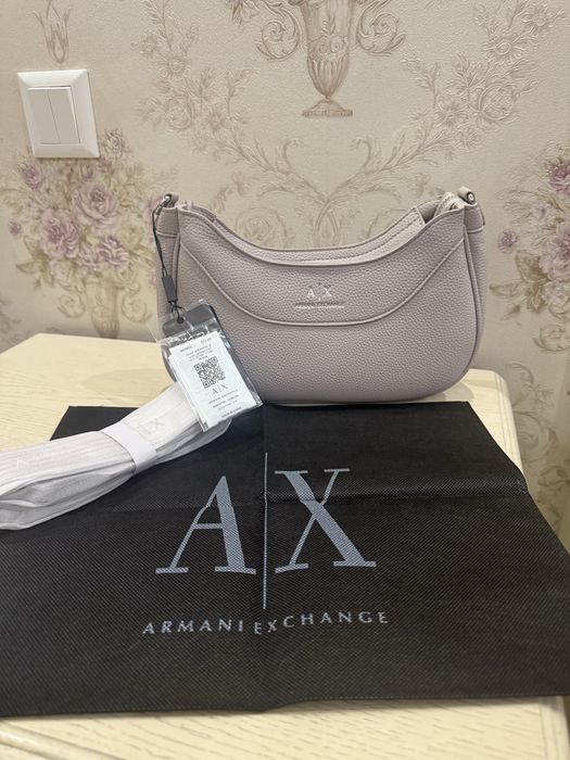 Новая сумка от Armani