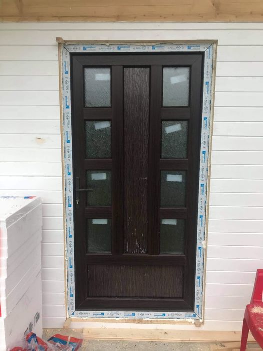 Tâmplărie PVC cu geam termopan