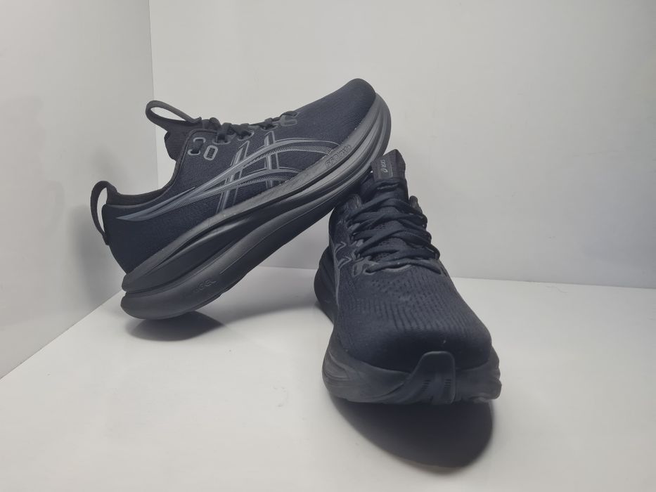Маратонки Asics Gel-Nimbus 26

Чисто нови с кутия.

Размер 40 стелка 25.5 см.

Цена 75 евро.
