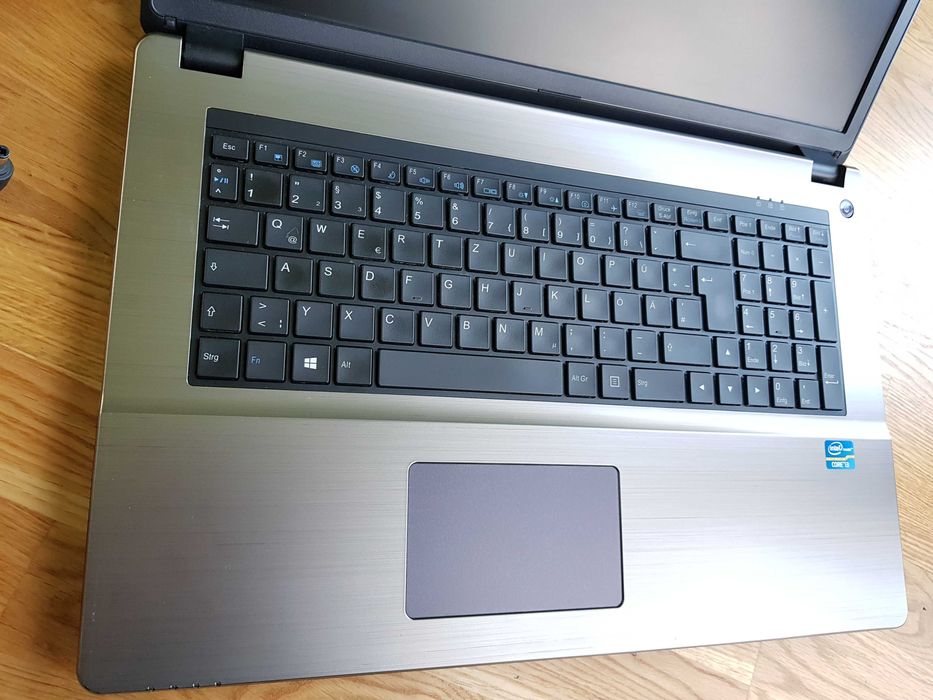 Laptop Terra Mobile 1749 17.3" Intel Core i3 4000M 4GB 240GB SSD Win10