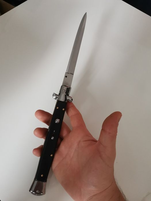 Briceag Stileto cu buton și blocator, Cuțit italian cuțit vanatoare