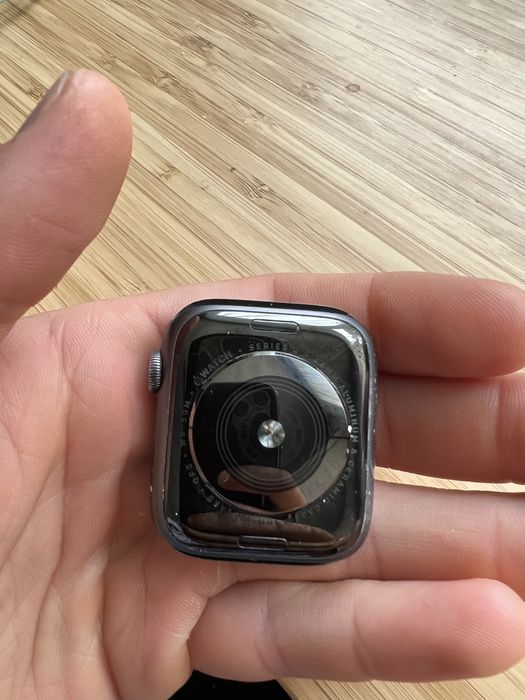 Apple watch 4 за части
