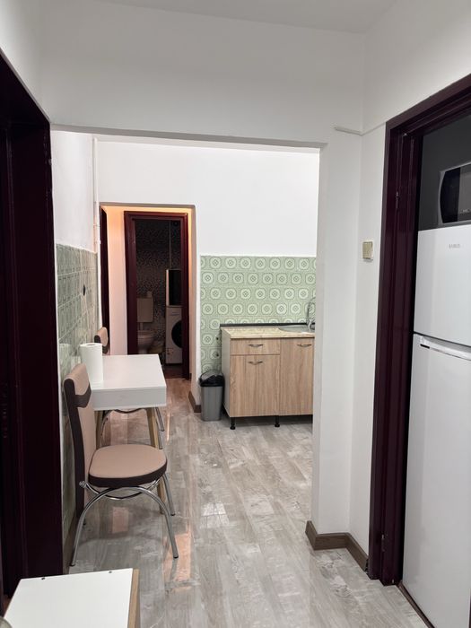 Inchiriez apartament 2 camere cu loc de parcare razboieni