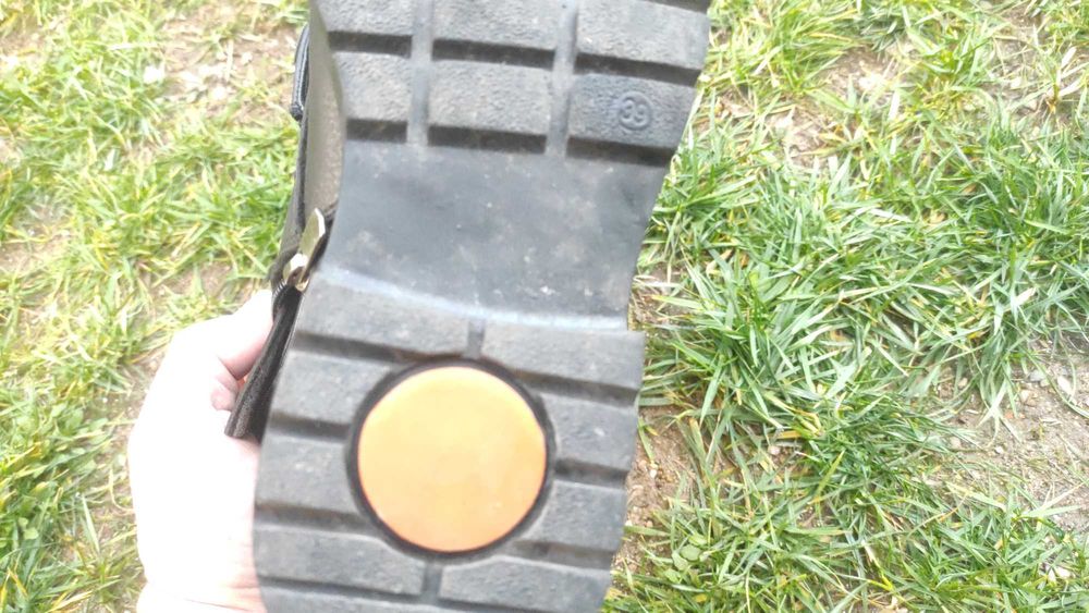 Кожени обувки , боти 39 номер