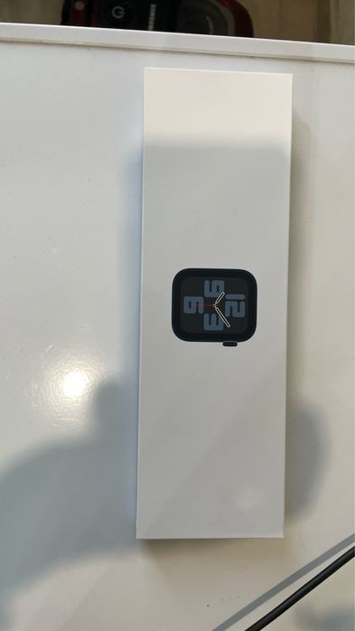 Продаю смарт часы apple watch se 2 gen