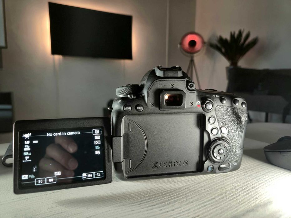 Vand Canon 6D Mark II Full Frame