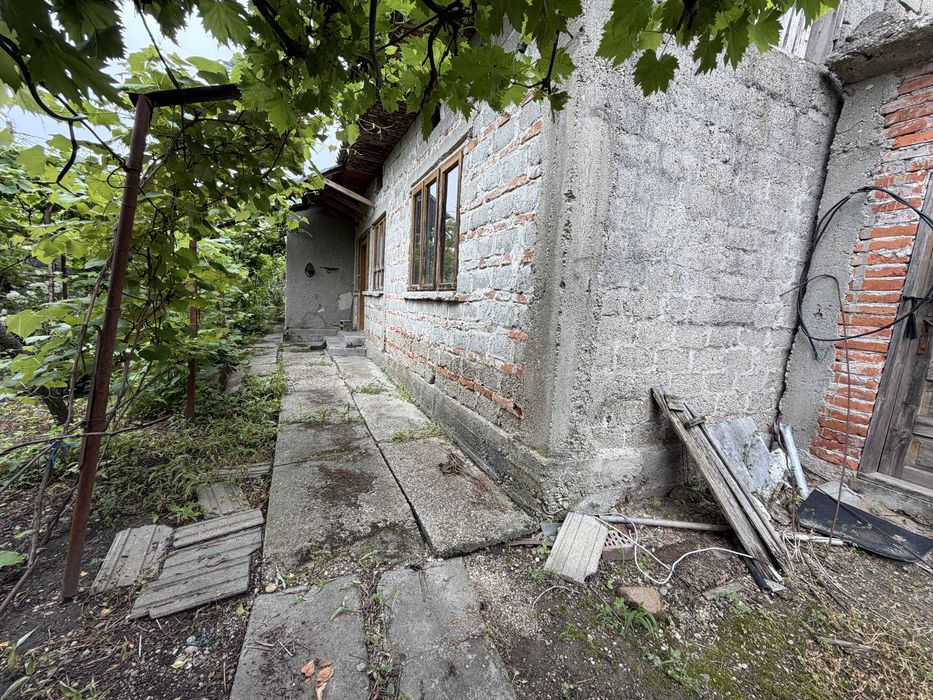 Casă cu teren la 50 km de București | Uliești – Dâmbovița