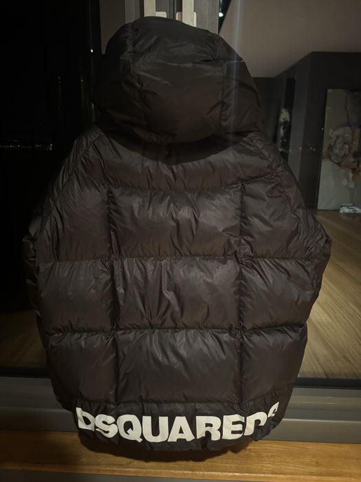 Ново Оригинално яке DSQUARED2 IT52