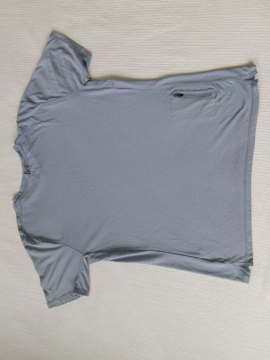 Сива тениска Nike DRI-FIT (L)