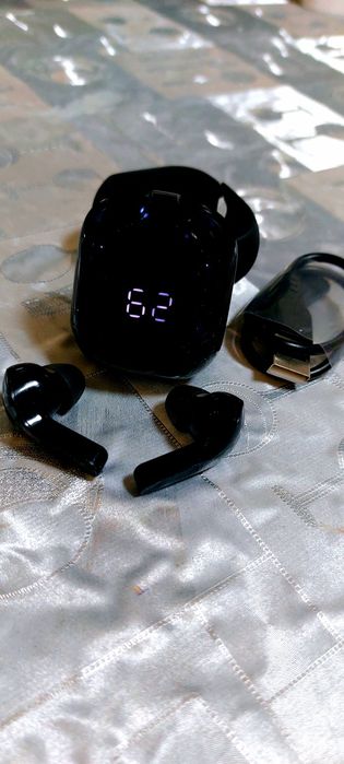 Продаётся наушники