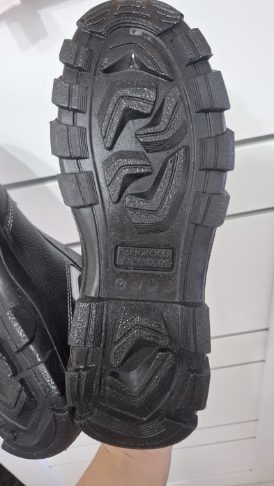 Ботинка 42 размер