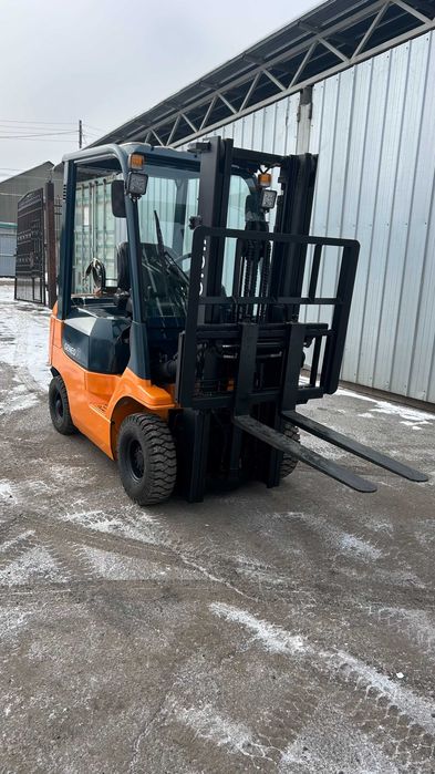 Продам Вилочный погрузчик (кара)