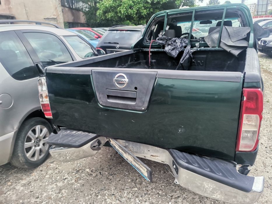 Nissan navara 2.5dci yd25 171кс за части внос Италия