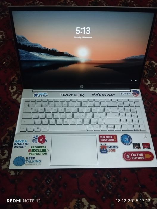 HP PAVILION 15 - eh3xxx